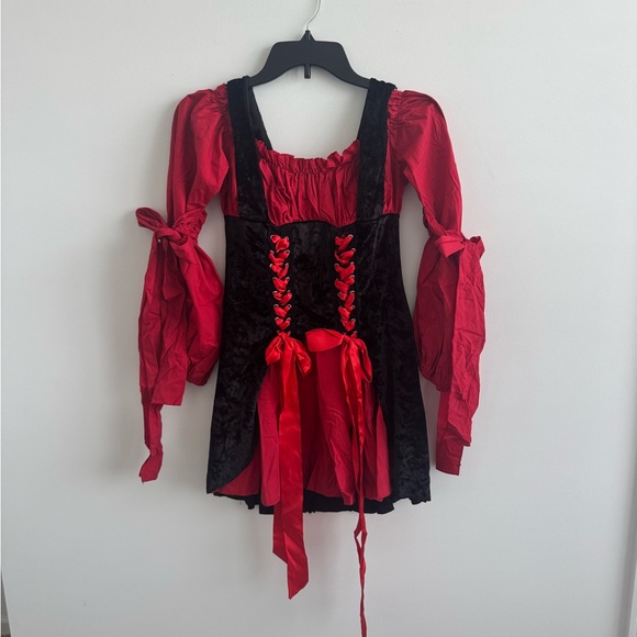 Leg Avenue Vixen Pirate Wench Costume - Picture 2 of 6